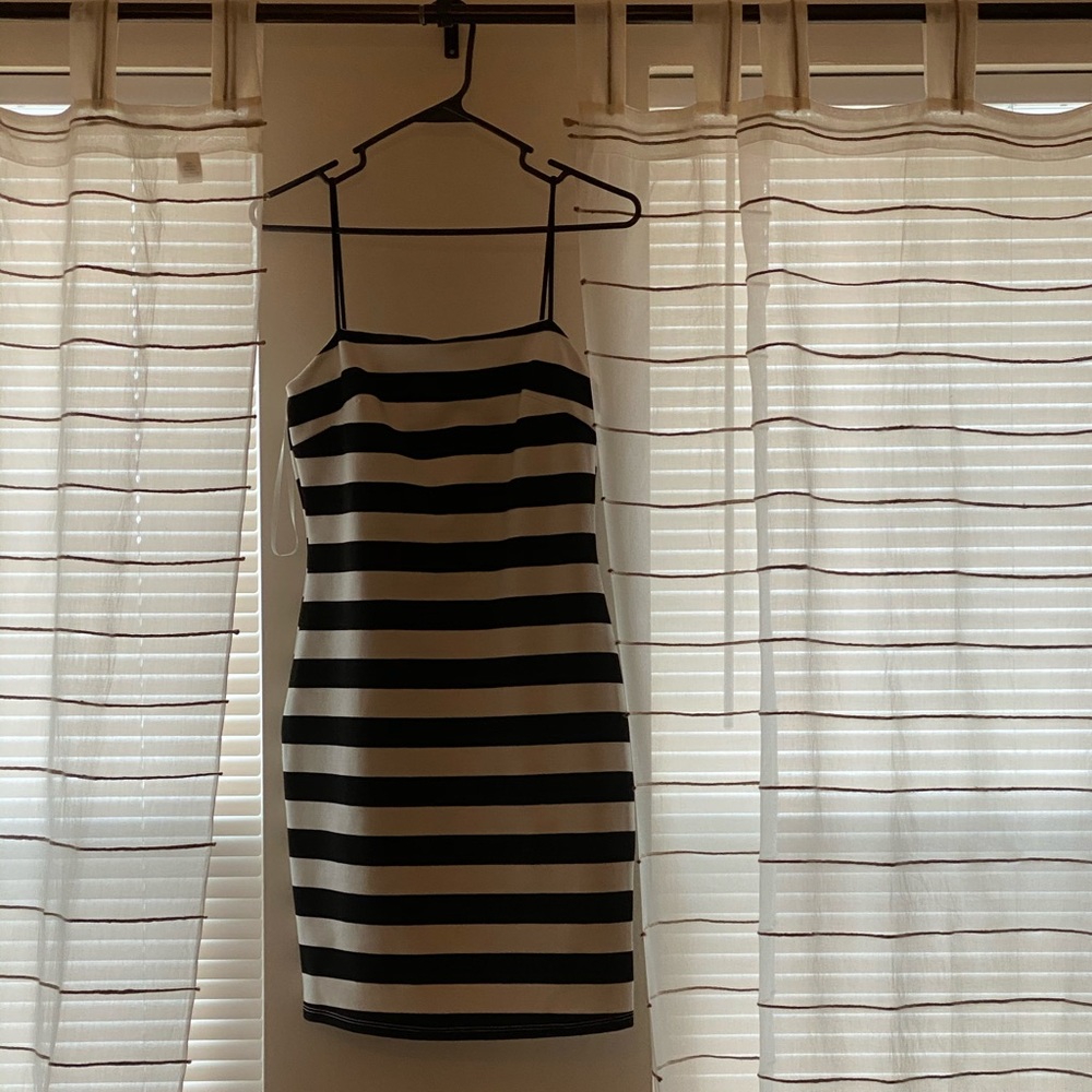 Mini stripped body con dress!